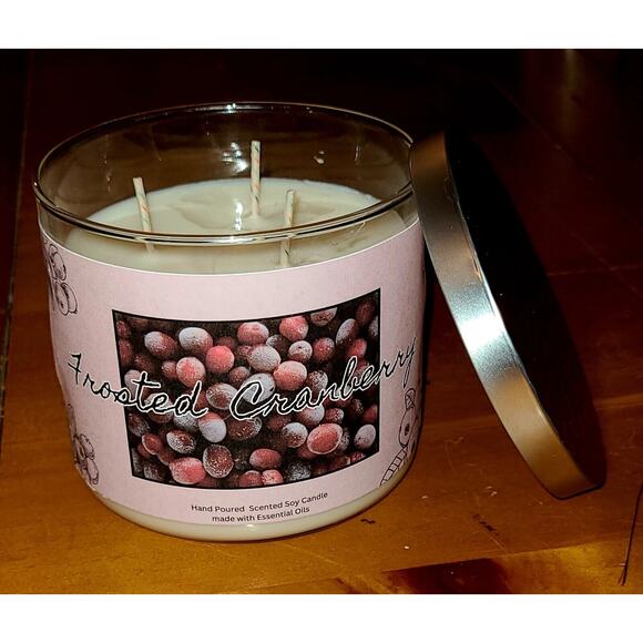3 Wick Frosted Cranberry 14oz Candle - Picture 4 of 5